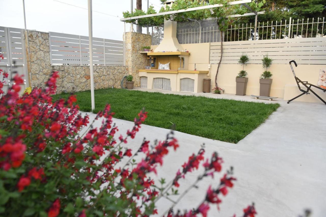 Fanis Apartment Lechaio Exterior foto